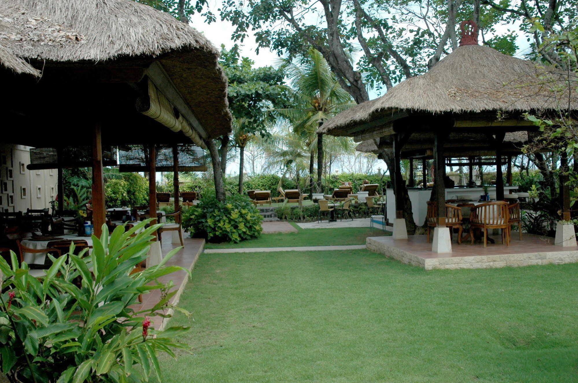 The Sari Beach Legian Zewnętrze zdjęcie