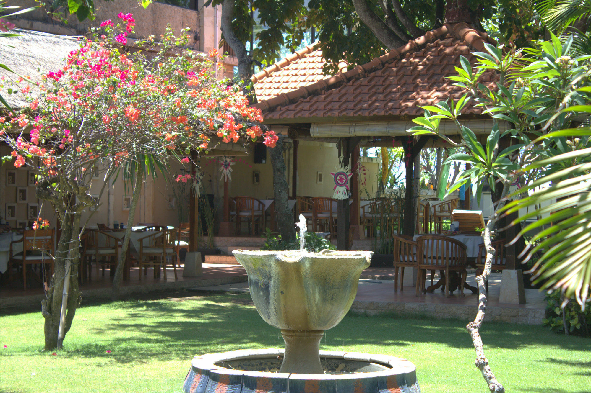 The Sari Beach Legian Zewnętrze zdjęcie